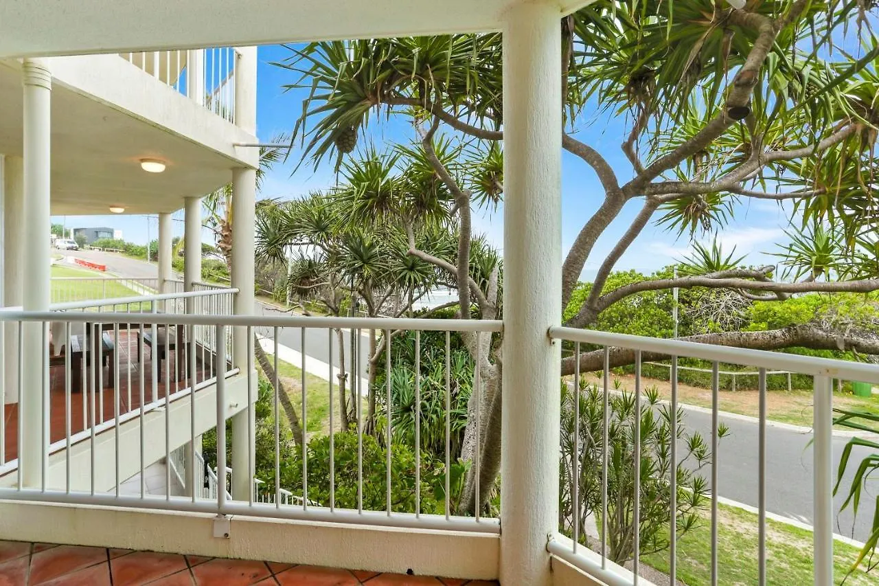 Sun, sand,&surf, Sunrise Beach Apartment